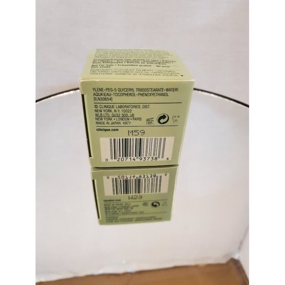 Clinique Take the Day Off Cleansing Balm - 0.5 oz Travel Size (15ml) - Picture 2 of 6